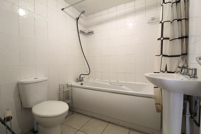 110B, Crabtree Lane, Hemel Hempstead photo 4