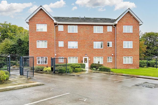 Flat for sale in Gipsey Moth Close, Timperley, Altrincham