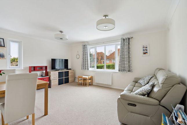 5, Granville Place, Pinner photo 2