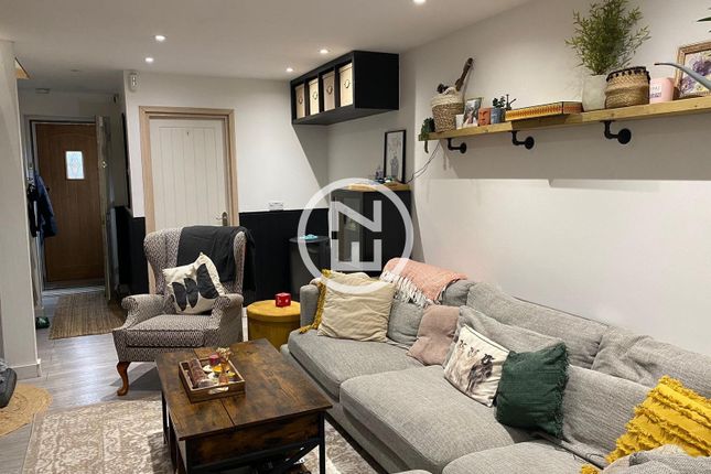 15, Fitzrobert Place, Egham photo 2