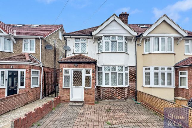 Thumbnail Semi-detached house to rent in The Vale, Heston, Hounslow