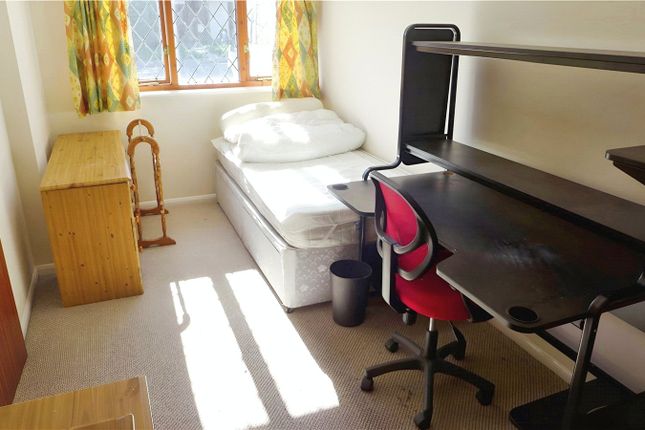 4, Grafton Court, Canley photo 4