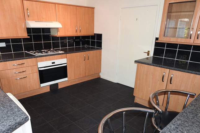 Thumbnail Terraced house to rent in Idas Close, Victoria Dock