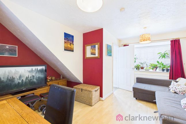 106, Hadley Grange, Harlow photo 2