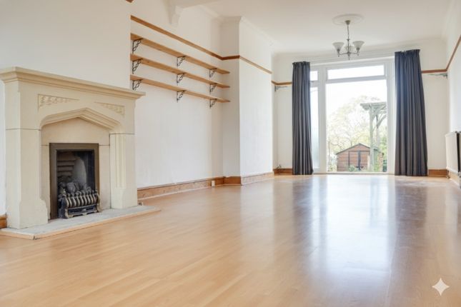 308, Baring Road, London photo 4