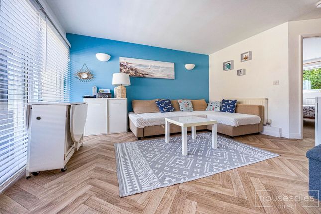 14, Morweth Court, Torpoint photo 2