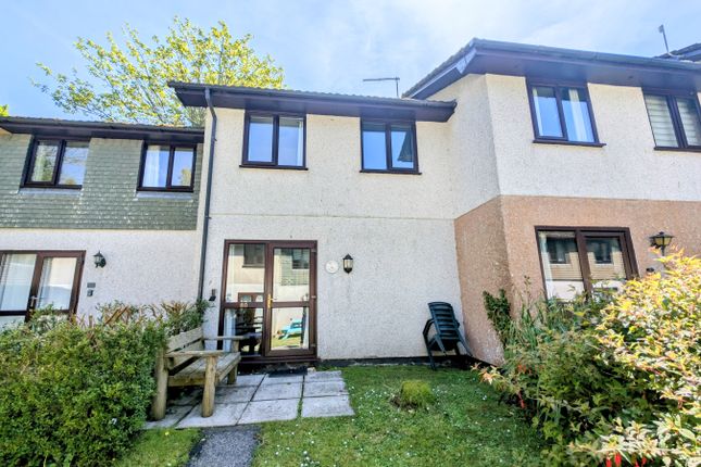 3 Bedroom Mid Terraced House For Sale