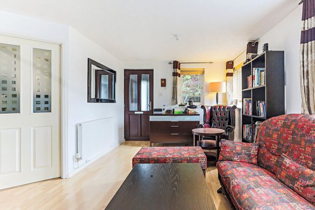 18, Friars Mead, London photo 3