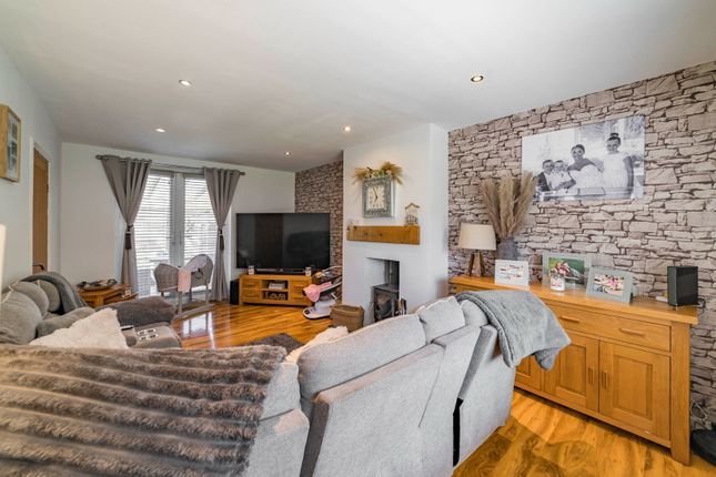 7, Atholl Drive, Heywood photo 4