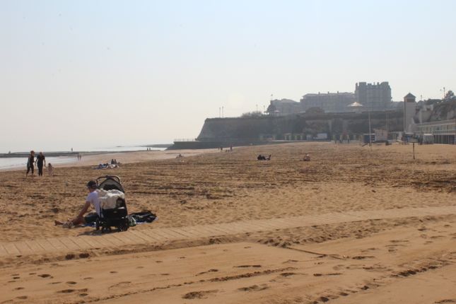 Thumbnail Flat for sale in The Parade, Broadstairs Kent