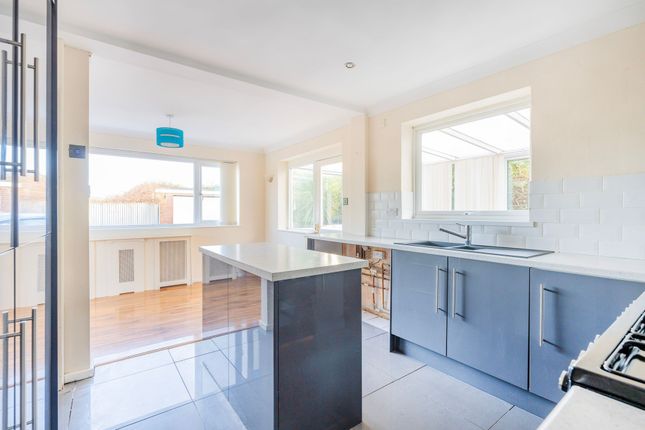 71 Winifred Way, Great Yarmouth photo 4