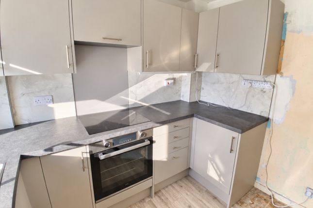 17, Thirlmere, Spennymoor photo 4