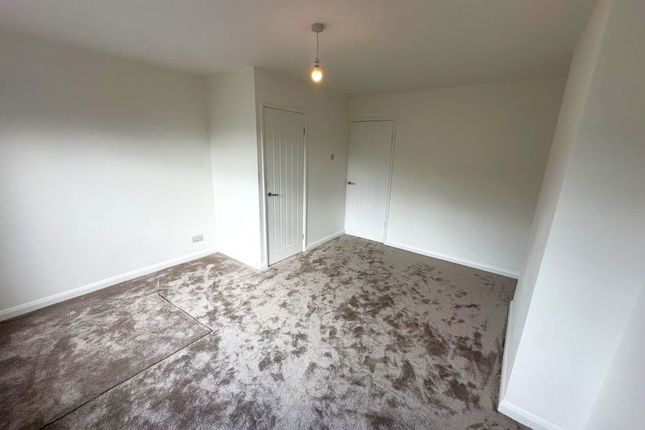 13, Coleraine Close, Lincoln photo 5