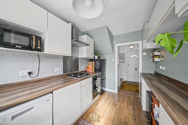 40, Brownhill Place, Dundee photo 4