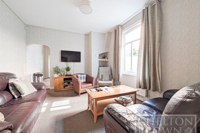 393, Wellingborough Road, Northamptonshire photo 3
