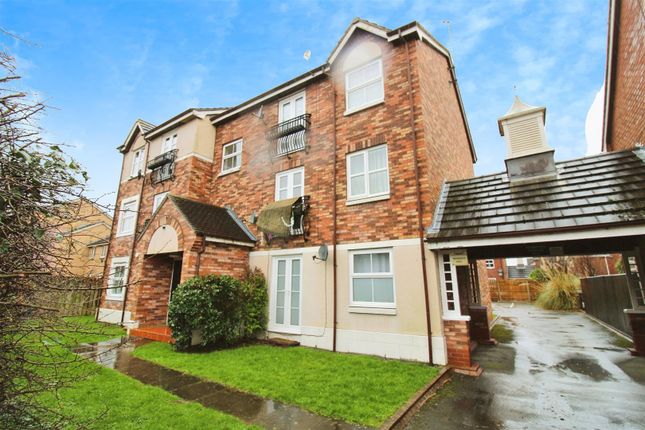 Thumbnail Flat for sale in Mallyan Close, Sutton-On-Hull, Hull
