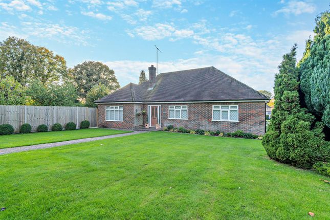 3-bed house on Caris Brooke, Lakelands, Maidstone, £625,000