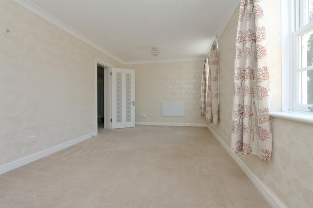 164, The Close, Salisbury photo 3