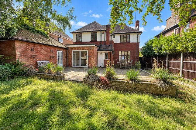 15, Ludlow Avenue, Luton photo 3