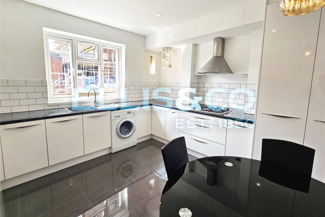 16, Dominion Parade, Harrow photo 5