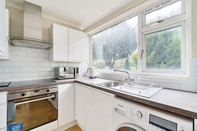 Flat 1, Twyford Court Northlands Drive, Winchester photo 2