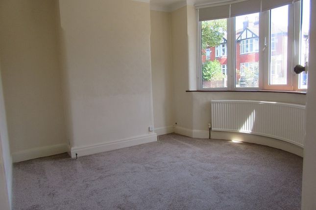 9, Woodstock Road, Firswood photo 2