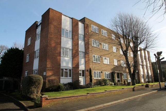 Thumbnail Flat to rent in Stanley Road, Sutton