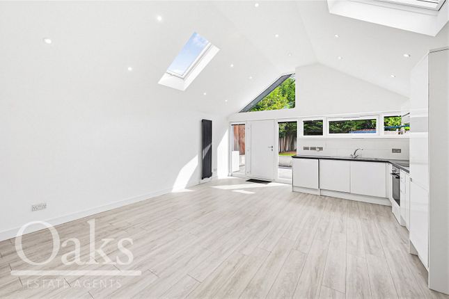 2-bed house on 97a, Morland Road, Surrey, £425,000
