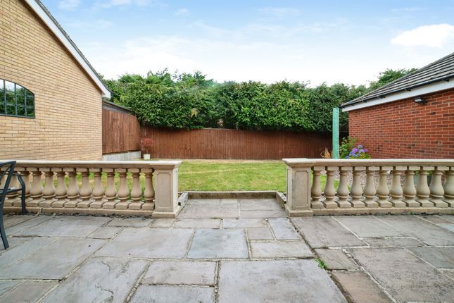 64, Ashton Close, Alfreton photo 4