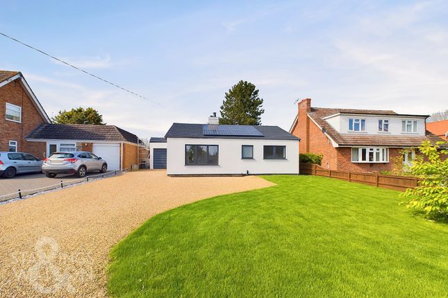 Thumbnail Detached bungalow for sale in Crown Green, Burston, Diss