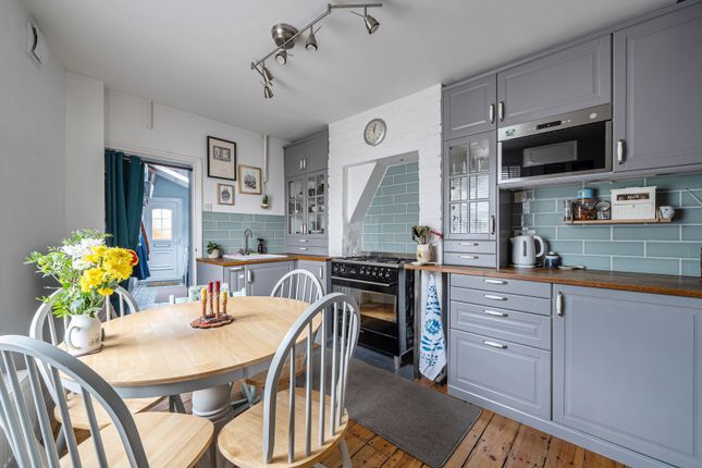 49, Gloucester Road, Gloucestershire photo 2