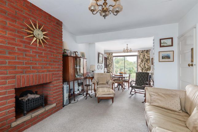 18, Williams Lane, Morden photo 4