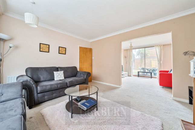 25, Porcupine Close, London photo 4