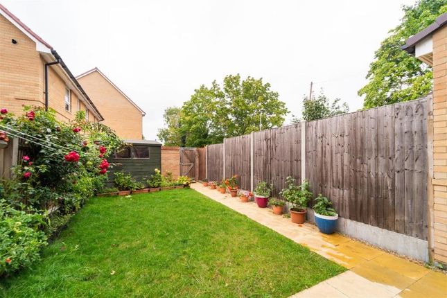 299, Langley Road, Berkshire photo 4