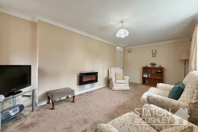 2 Hathersage Way, Sutton-In-Ashfield photo 4