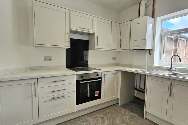 32 Oxford Street, Normanton photo 5