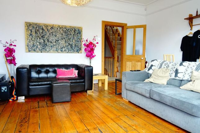 52, Sheffield photo 5