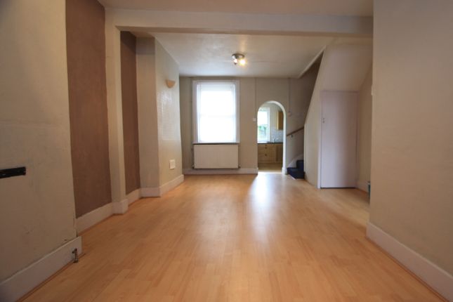 14, Marian Road, London photo 5