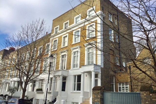 Flat to rent in Cathcart Road, London