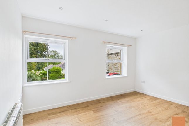Orchards Close, Truro photo 3