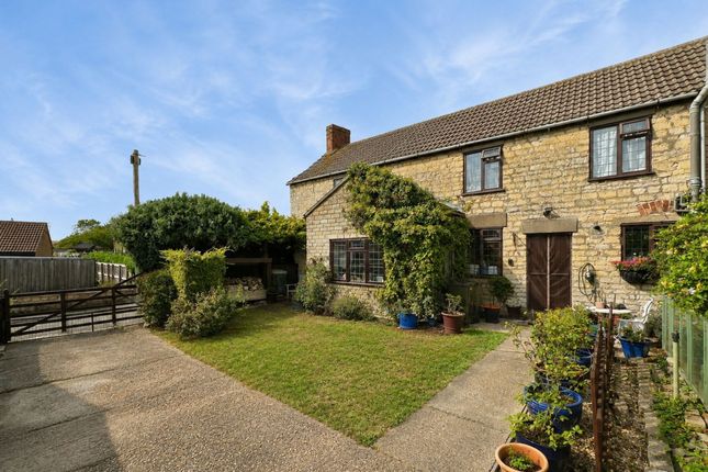 2-bed semi-detached on 31 School Lane, Grantham, £240,000