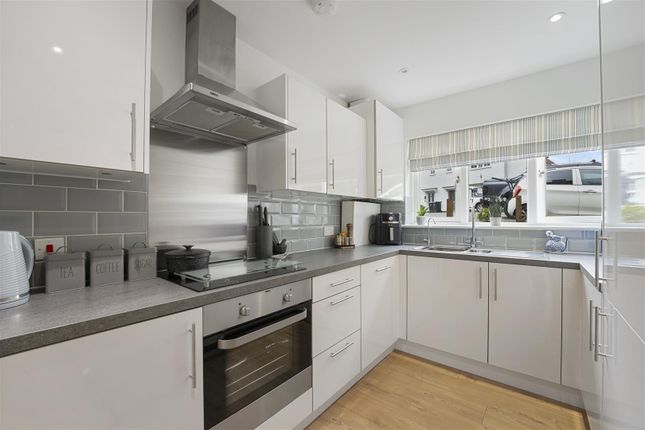 8 Barham Lodge, Church Lane, Canterbury photo 3