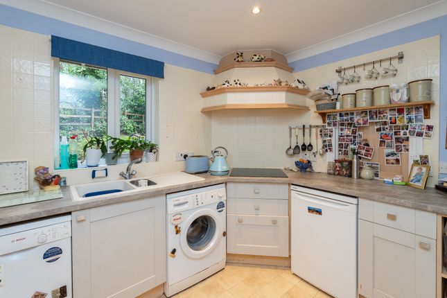 4 Moorfield, Mill Road, Dorking photo 4