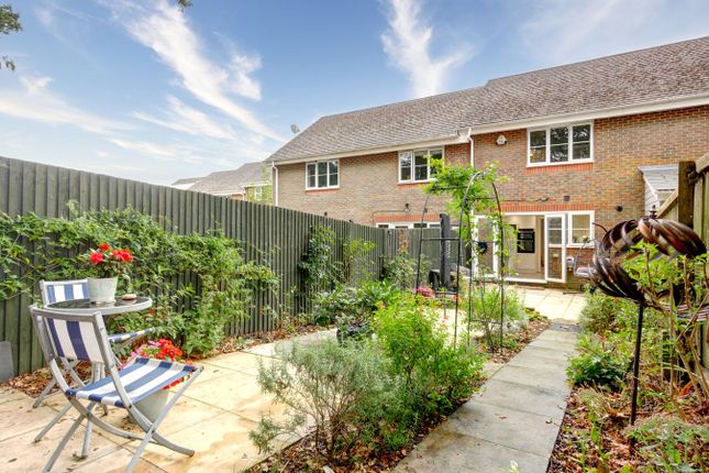 36, Cuckmere Close, Hailsham photo 4