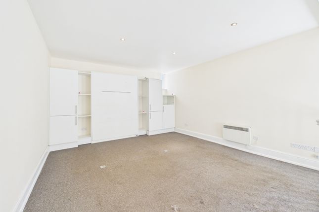 Flat 8, 28, Bath Street, Cheltenham photo 4