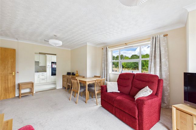 14, Elmhurst Court, Woodbridge photo 2