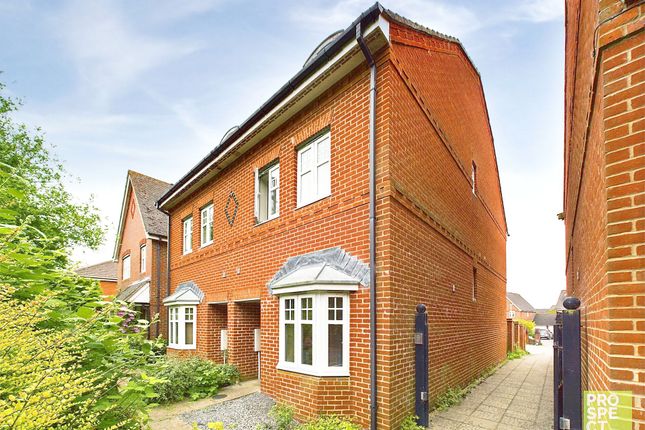 Thumbnail Semi-detached house for sale in Skylark Way, Shinfield, Reading, Berkshire