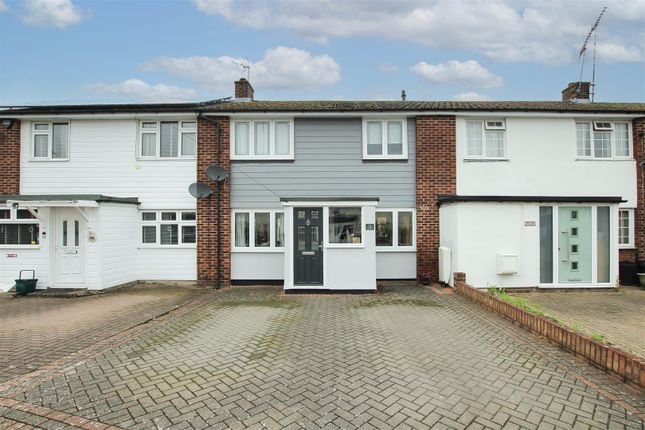 Thumbnail Terraced house for sale in Crow Green Lane, Pilgrims Hatch, Brentwood