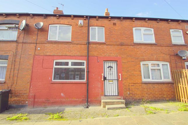 Thumbnail Terraced house to rent in Glensdale Street, Leeds