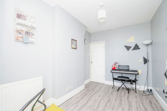 End terrace house for sale in Granville Road, Great Yarmouth